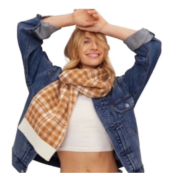 Timberland Buffalo Plaid Scarf - Picture 4 of 4